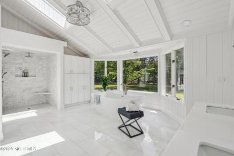 8 Olden Court Colts Neck NJ 07722