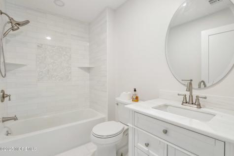 8 Olden Court Colts Neck NJ 07722