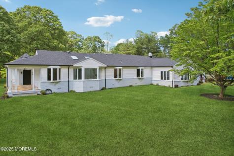 8 Olden Court Colts Neck NJ 07722