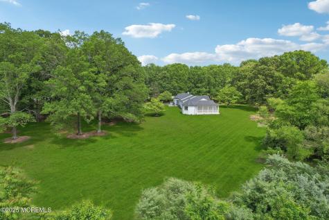 8 Olden Court Colts Neck NJ 07722