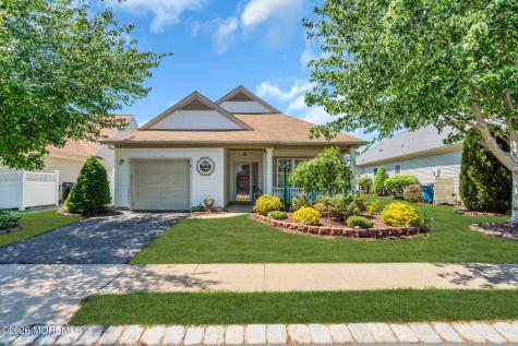 21 Provence Drive Manchester NJ 08759