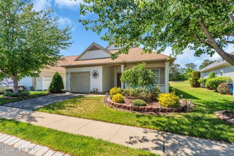 21 Provence Drive Manchester NJ 08759