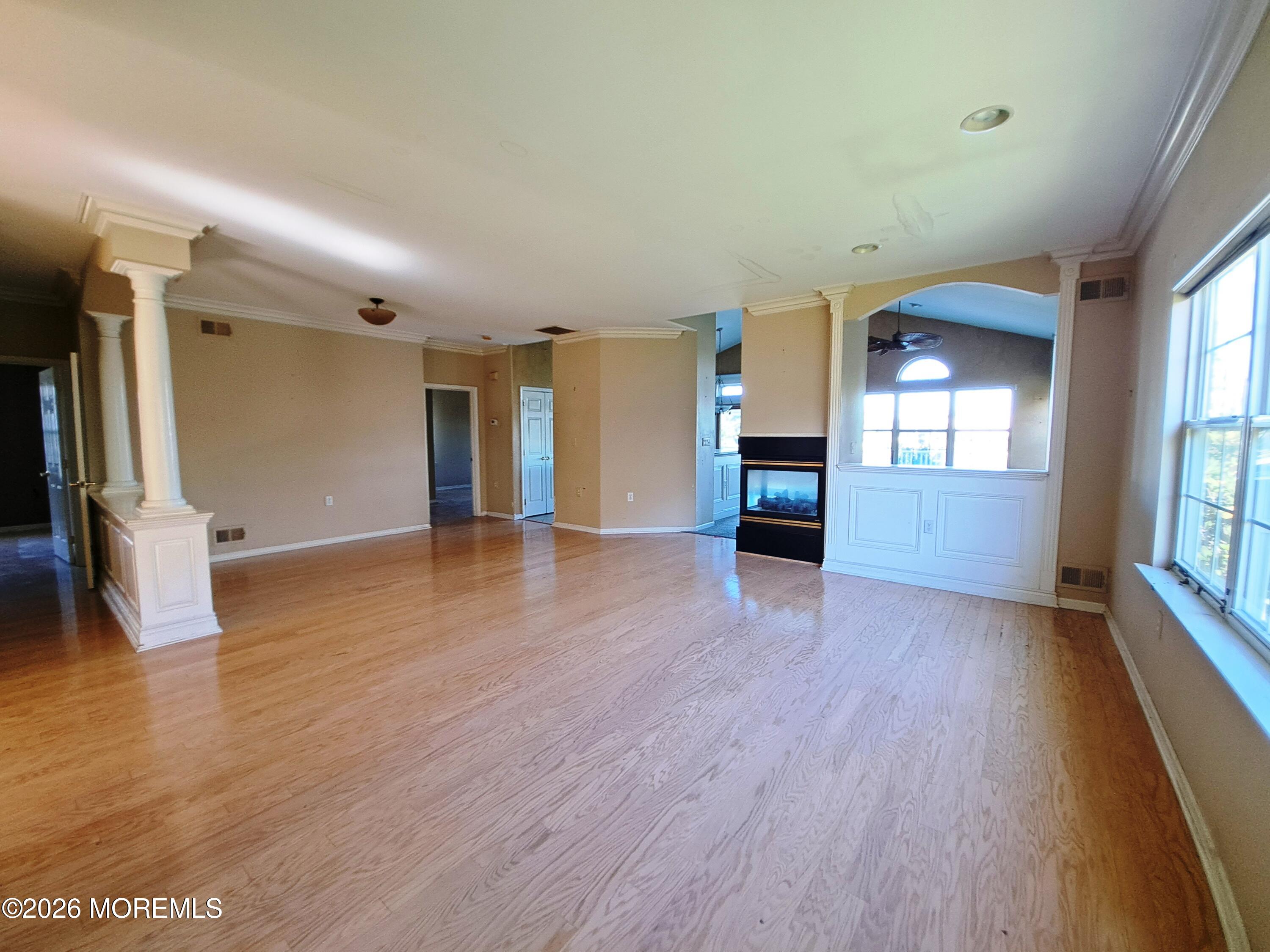 22 Milton Drive Manchester NJ 08759
