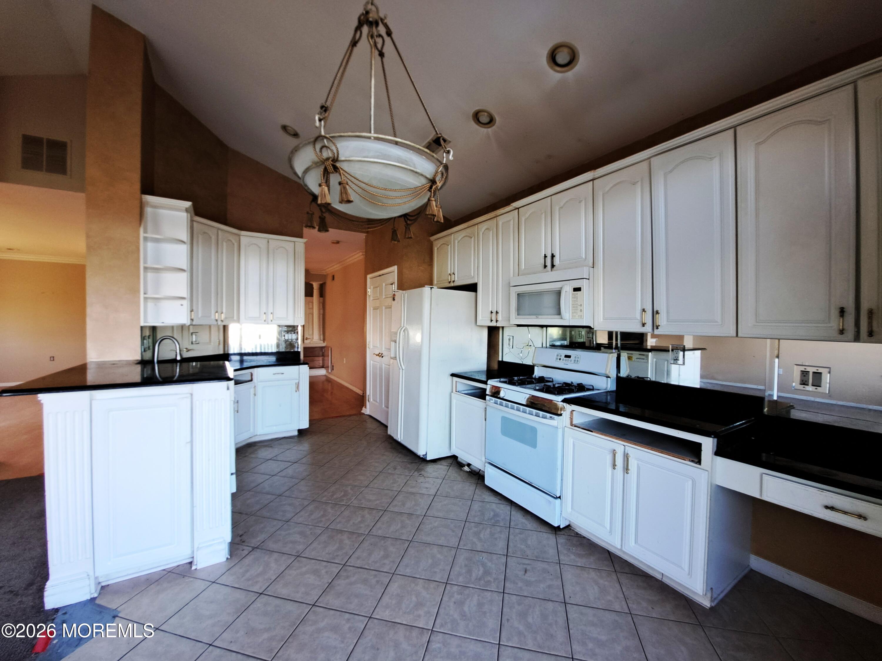 22 Milton Drive Manchester NJ 08759
