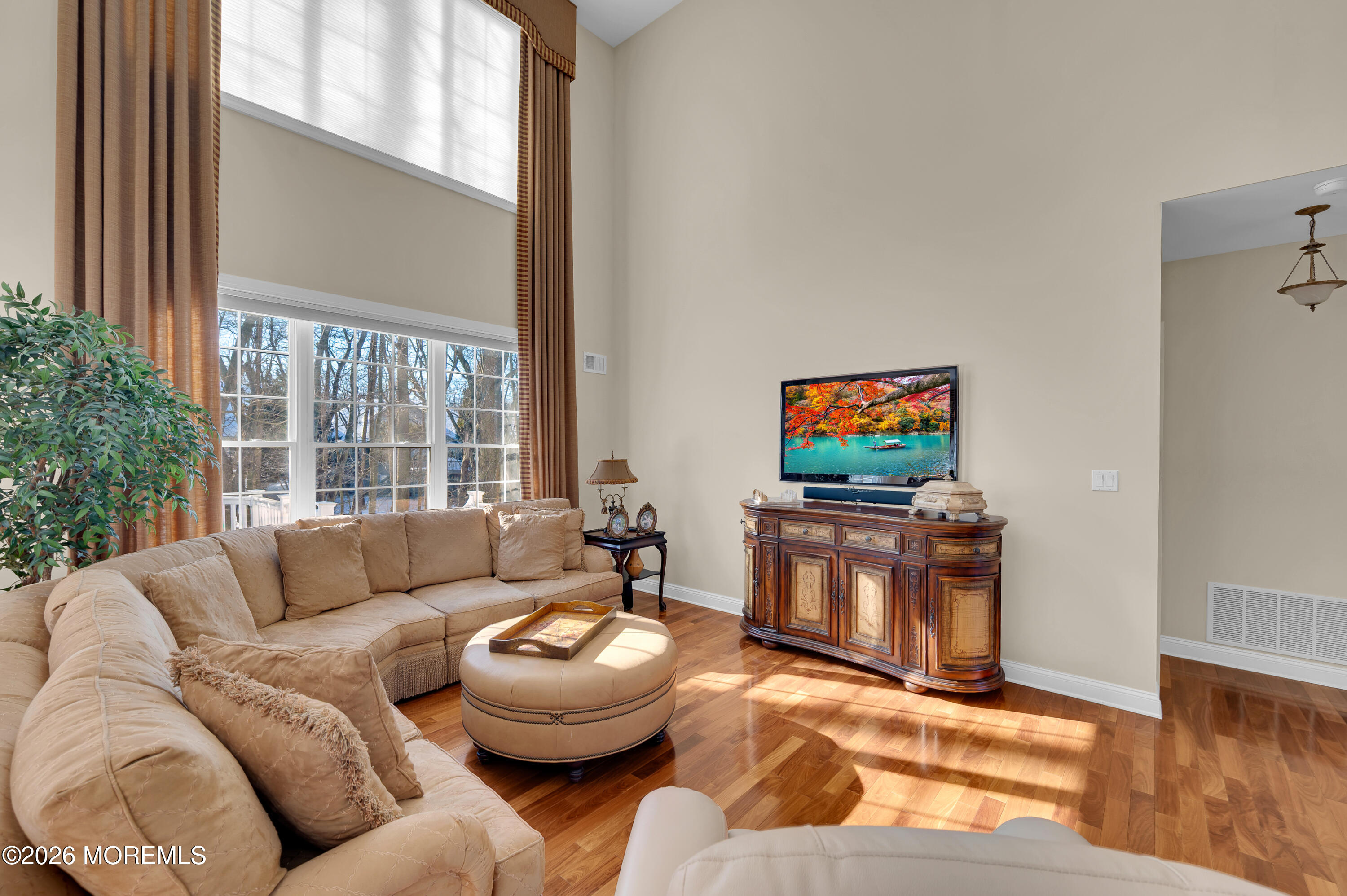 407 Edinburgh Place Marlboro NJ 07746