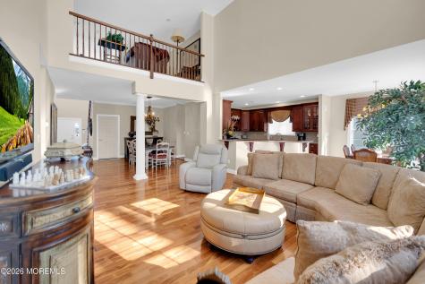 407 Edinburgh Place Marlboro NJ 07746