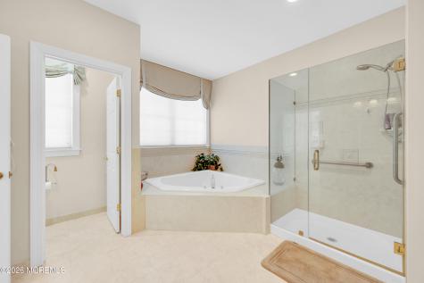 407 Edinburgh Place Marlboro NJ 07746