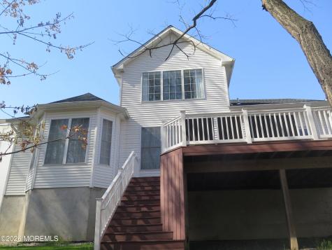 407 Edinburgh Place Marlboro NJ 07746