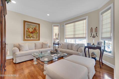 407 Edinburgh Place Marlboro NJ 07746