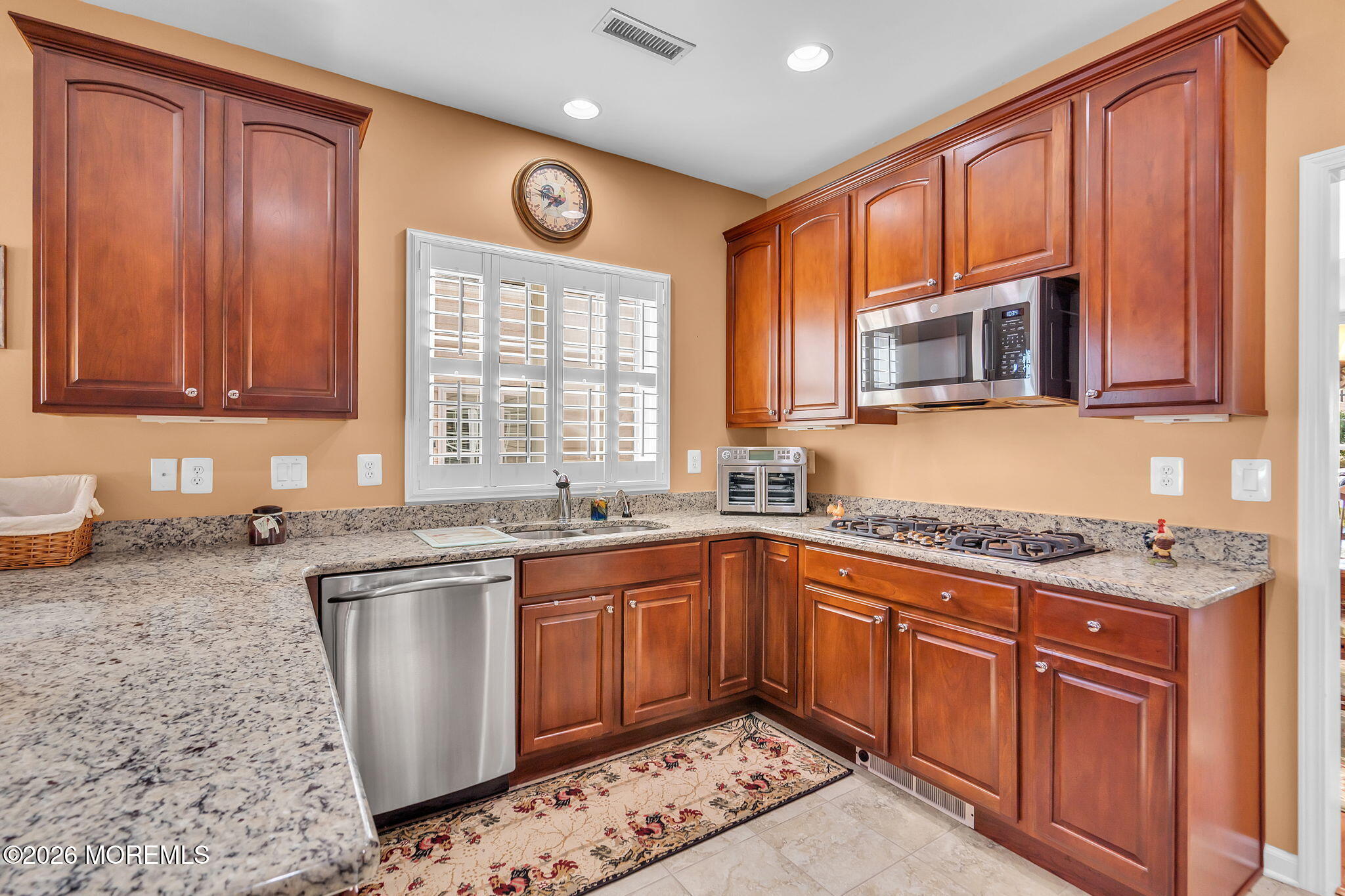 32 Aberdeen Lane Manchester NJ 08759