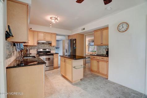 305 E Kelly Drive Galloway NJ 08205
