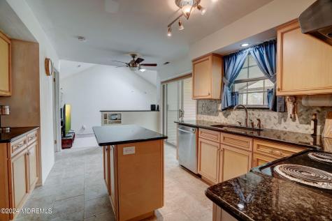 305 E Kelly Drive Galloway NJ 08205