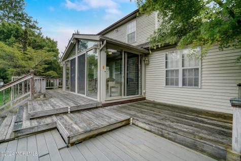 305 E Kelly Drive Galloway NJ 08205