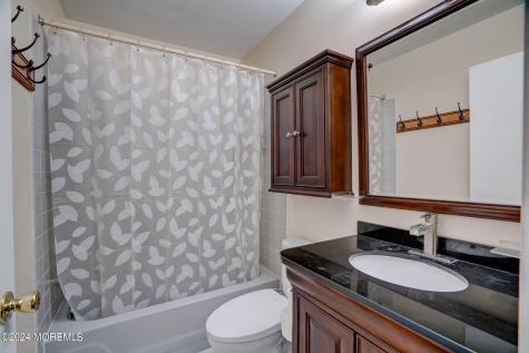 305 E Kelly Drive Galloway NJ 08205