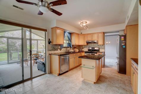 305 E Kelly Drive Galloway NJ 08205