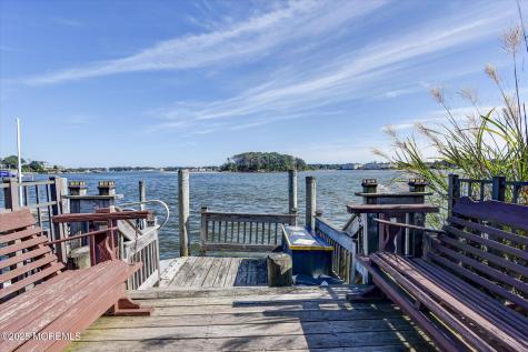 1012 Brainard Place Brielle NJ 08730