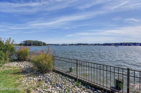 1012 Brainard Place Brielle NJ 08730