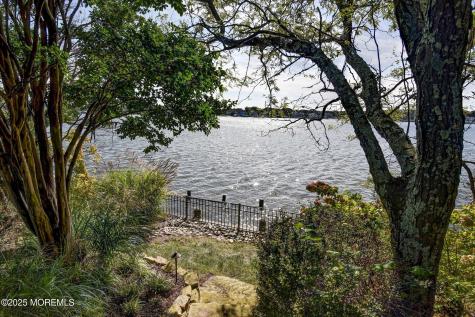 1012 Brainard Place Brielle NJ 08730