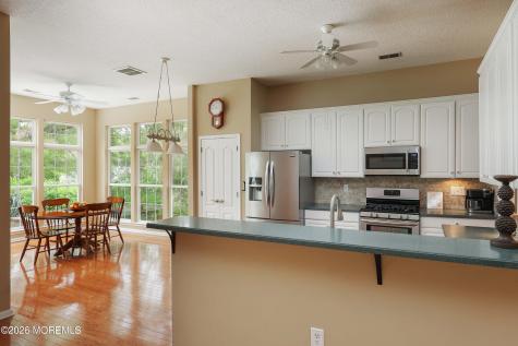 30 Gardenways Court Lakewood NJ 08701