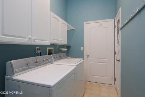 30 Gardenways Court Lakewood NJ 08701