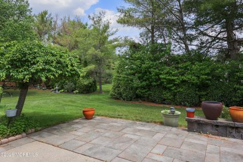 30 Gardenways Court Lakewood NJ 08701