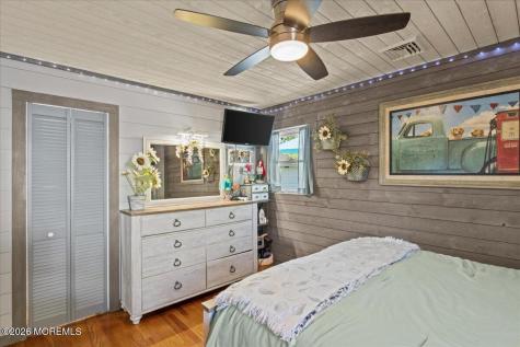 15 Sands Point Drive Toms River NJ 08755