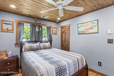 15 Sands Point Drive Toms River NJ 08755