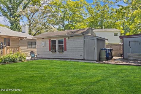 15 Sands Point Drive Toms River NJ 08755