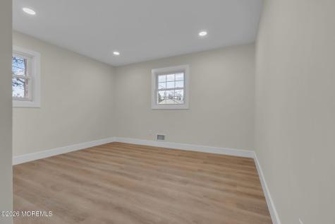 684 Brookside Drive Toms River NJ 08753
