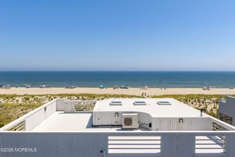 5303 Long Beach Boulevard Harvey Cedars NJ 08008