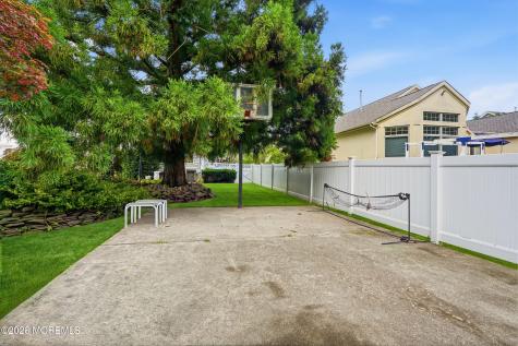 72 Runyan Avenue Deal NJ 07723