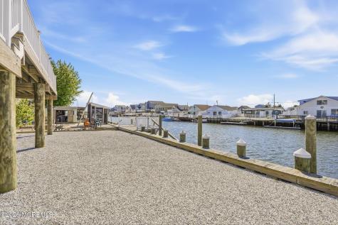 139 N Spinnaker Drive Little Egg Harbor NJ 08087