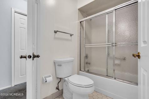 106 Petty Place Lakewood NJ 08701