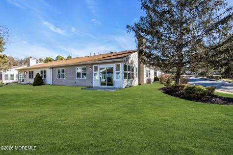 106 Petty Place Lakewood NJ 08701
