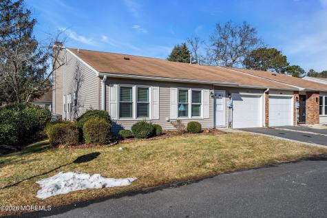 106 Petty Place Lakewood NJ 08701