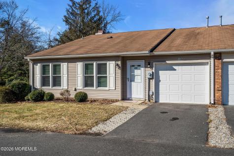 106 Petty Place Lakewood NJ 08701