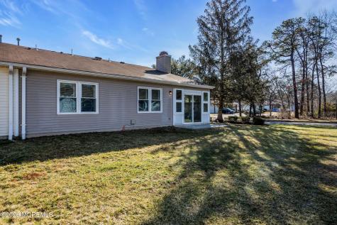 106 Petty Place Lakewood NJ 08701