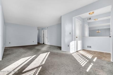 106 Petty Place Lakewood NJ 08701