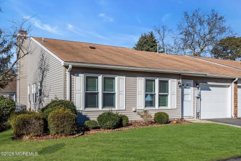106 Petty Place Lakewood NJ 08701