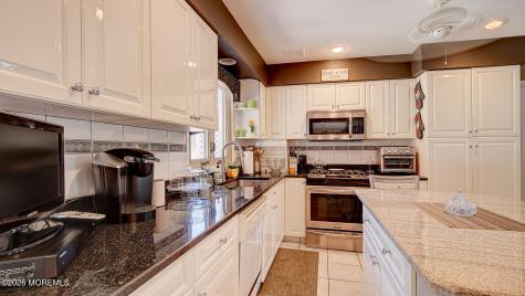 43 Homestead Circle Marlboro NJ 07746