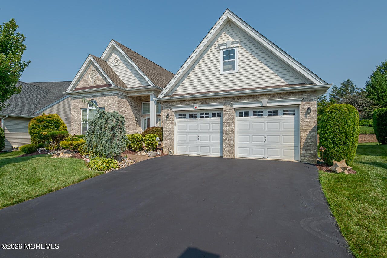 19 Troon Court Monroe NJ 08831