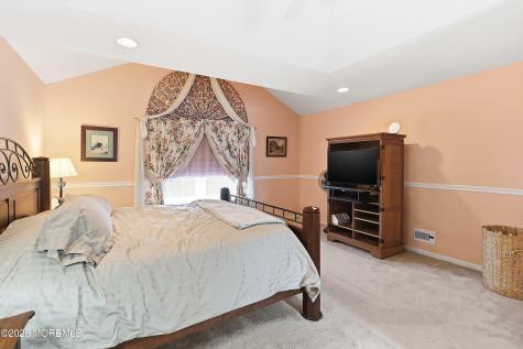 24 Gristmill Road Howell NJ 07731
