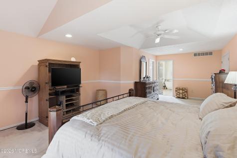 24 Gristmill Road Howell NJ 07731