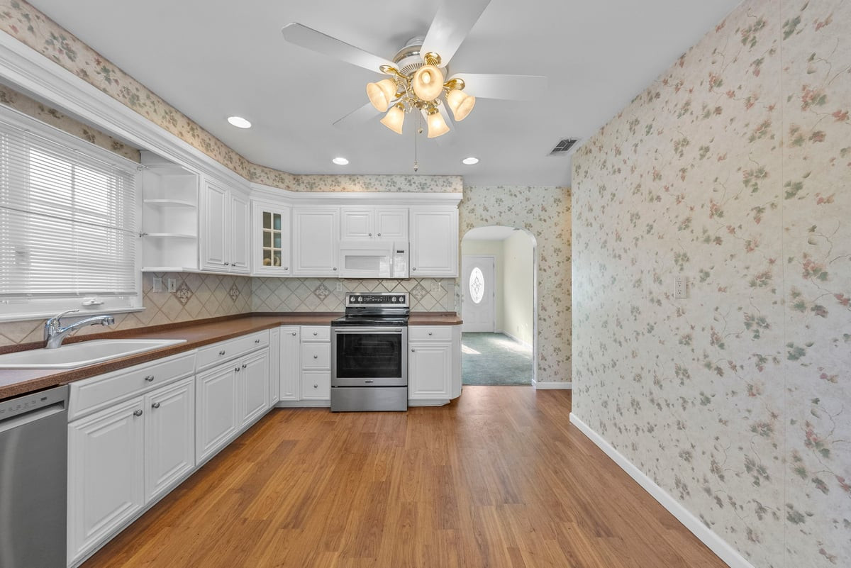 176 Grenville Street Woodbridge NJ 07095