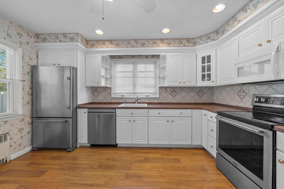 176 Grenville Street Woodbridge NJ 07095