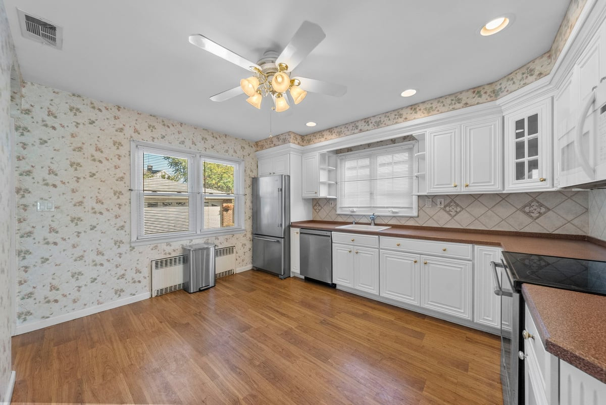 176 Grenville Street Woodbridge NJ 07095