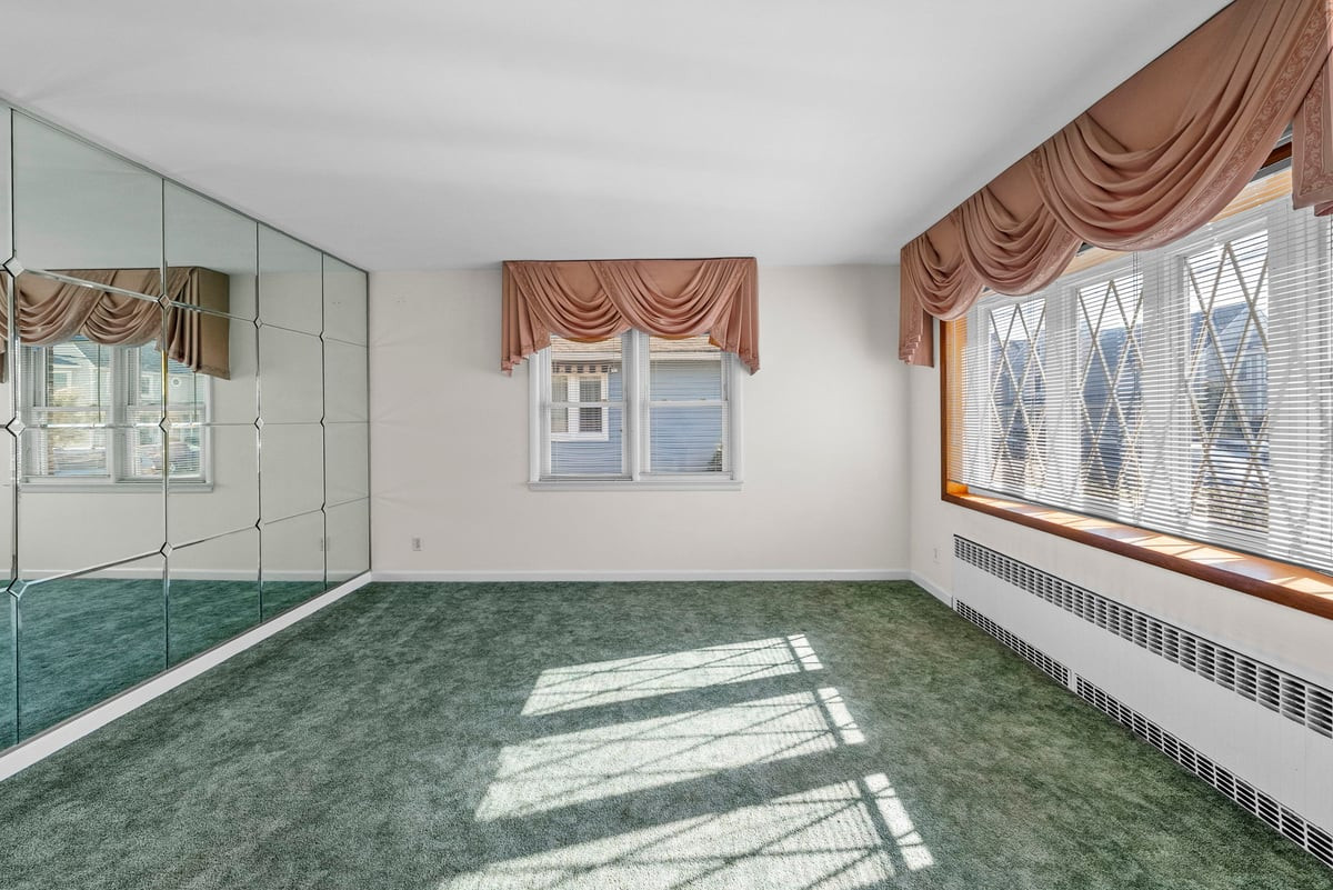 176 Grenville Street Woodbridge NJ 07095