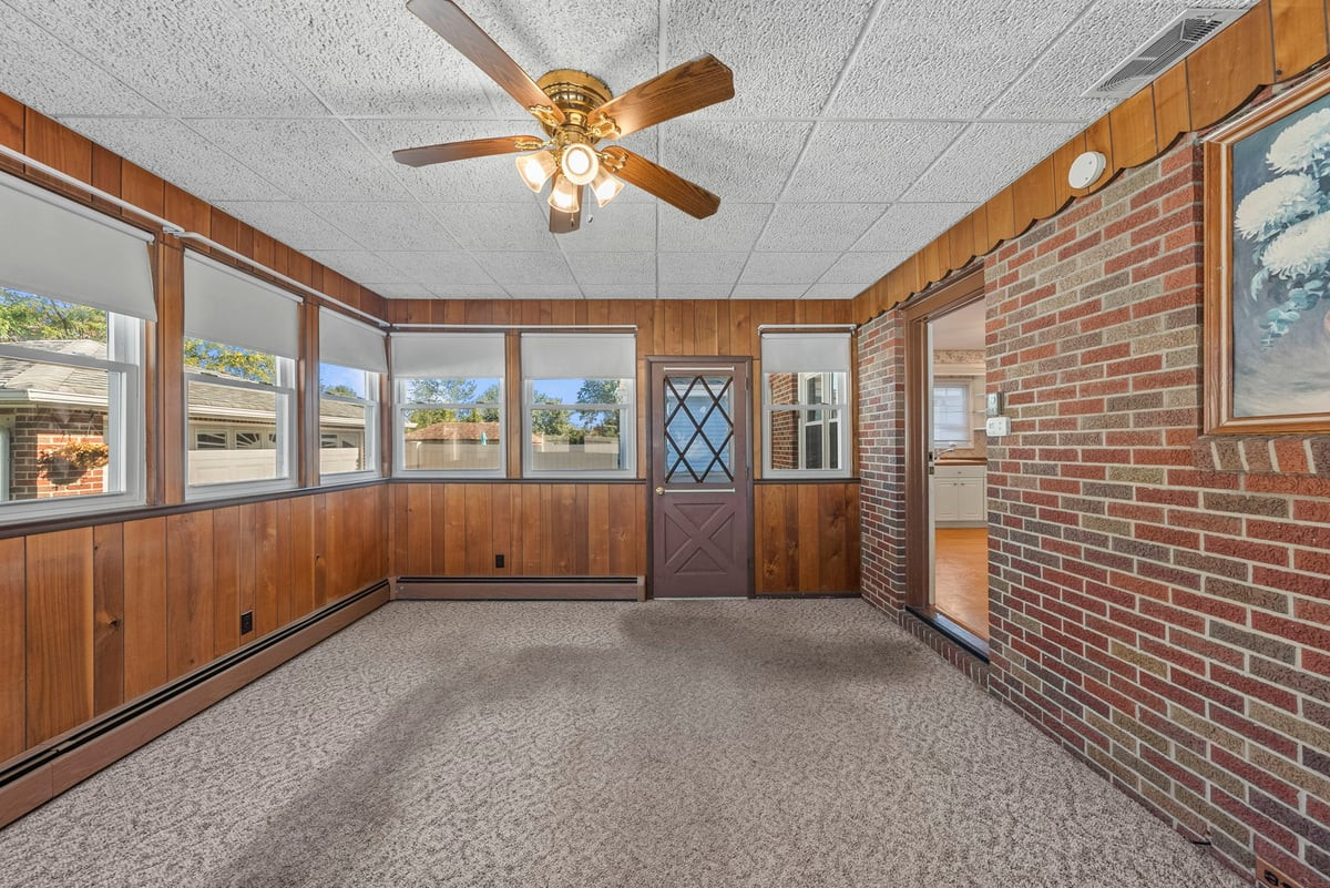 176 Grenville Street Woodbridge NJ 07095