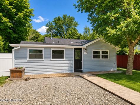 315 Vanderwell Avenue Bayville NJ 08721