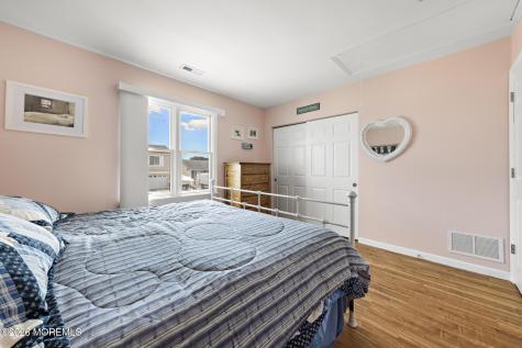 20 George Drive Manahawkin NJ 08050